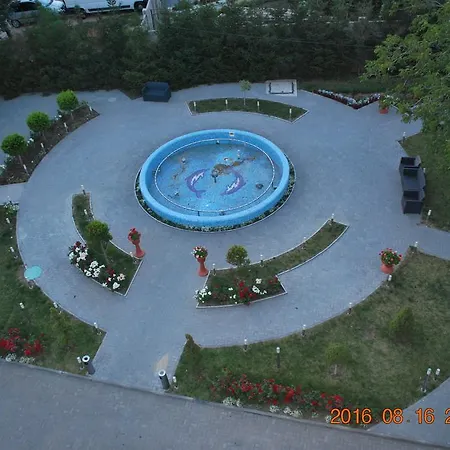Elm 4* 키시나우